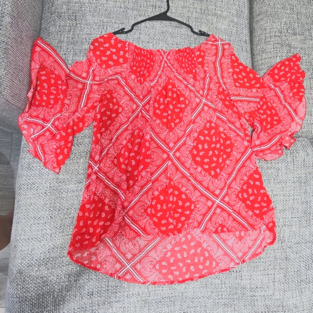 Est. 1946 hankerchief blouse, Size L, red